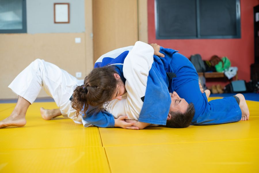 Trabajo de judo en el tatami