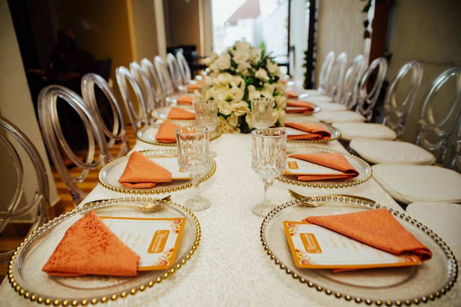 Mesa montada para una boda