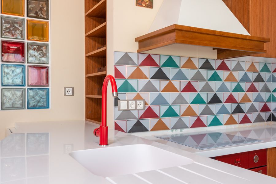Cocina moderna de un apartamento