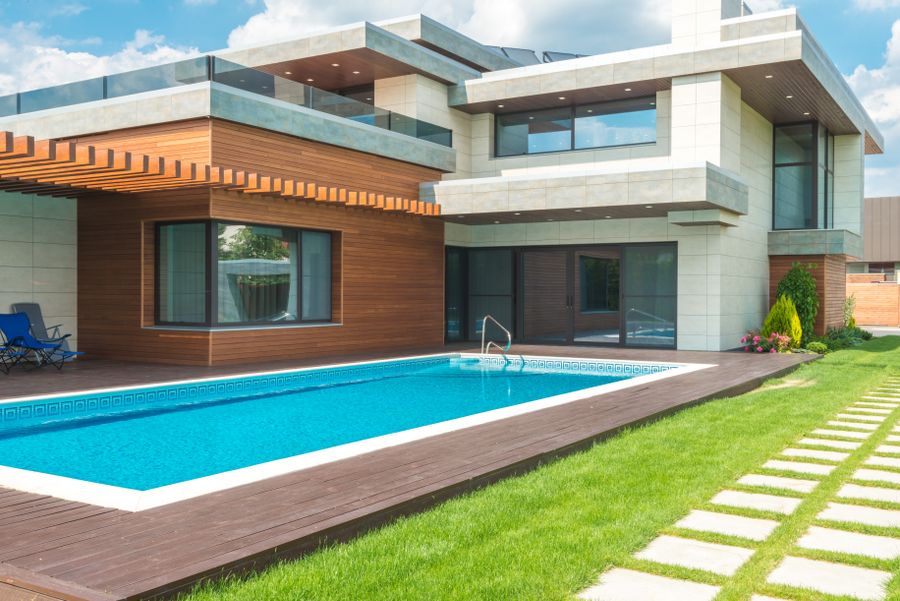 Casa con piscina y jardín