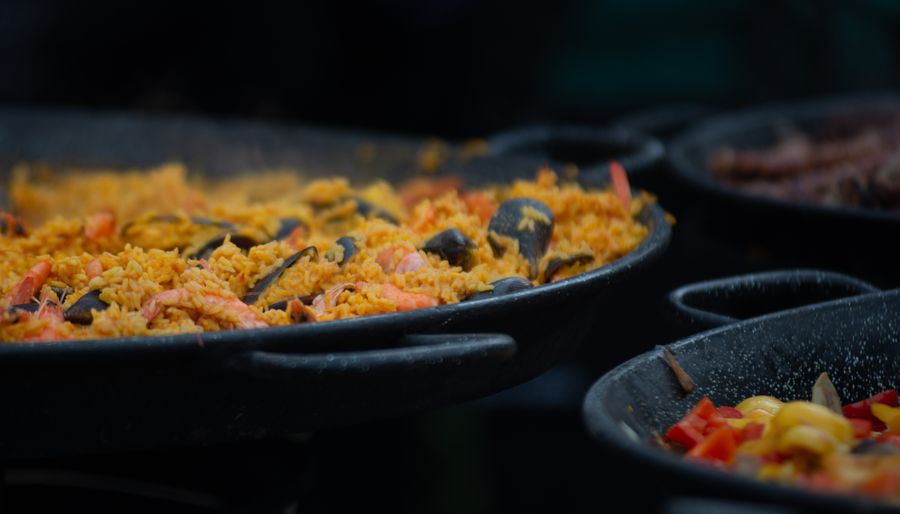 Arroz de marisco en paella